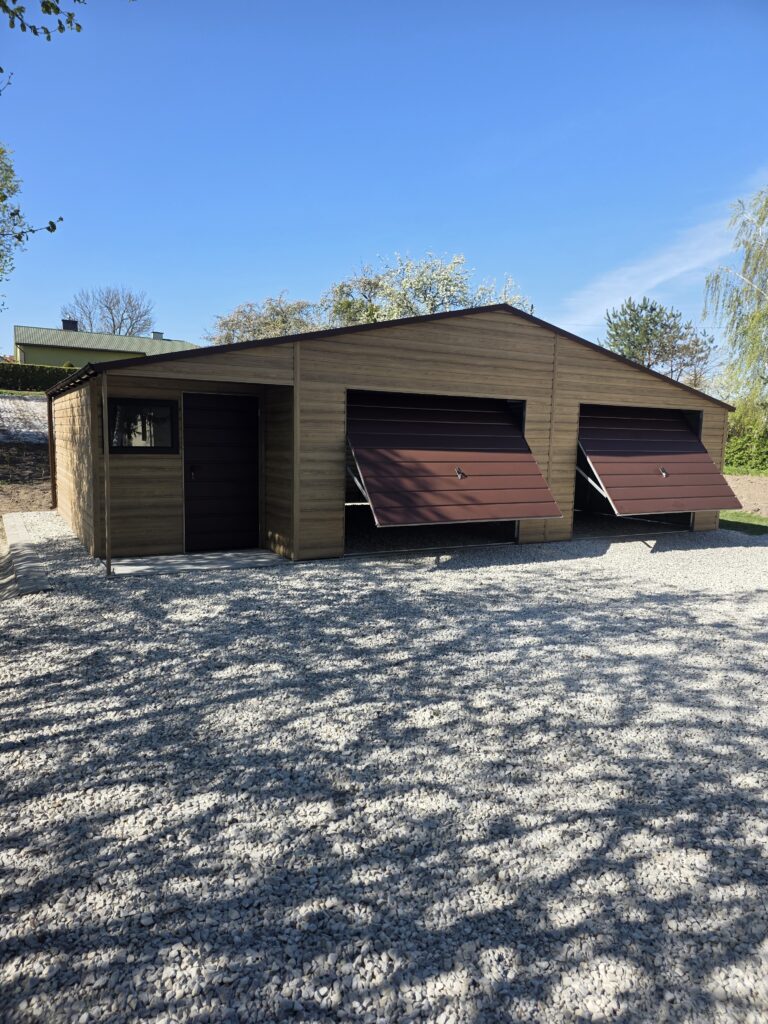 Garaż blaszany 10m x 6m