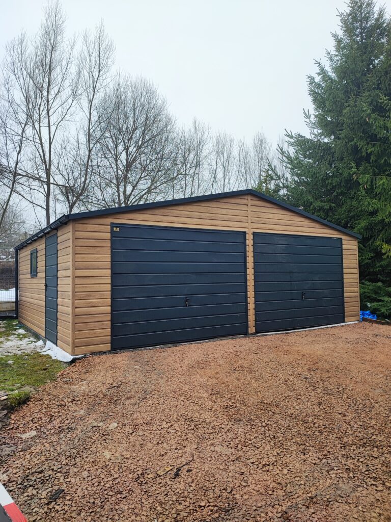 Garaż blaszany 7m x 6m